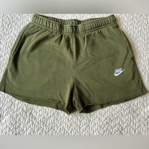 Nike Raw Edge Women’s Athletic Sweat Shorts Color Army Green Size M